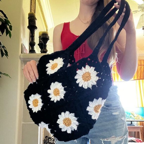 🌼Hand Crocheted Daisy Tote!🌼🥰 - Picture 3 of 14